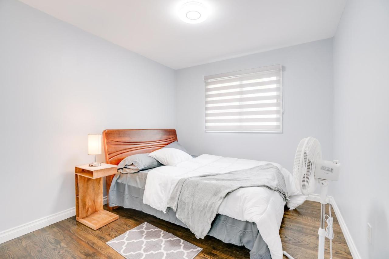 Furnished Family Home Near Toronto - Great Location Game Room - Backyard - Parking & Self Checkin Пикъринг Екстериор снимка