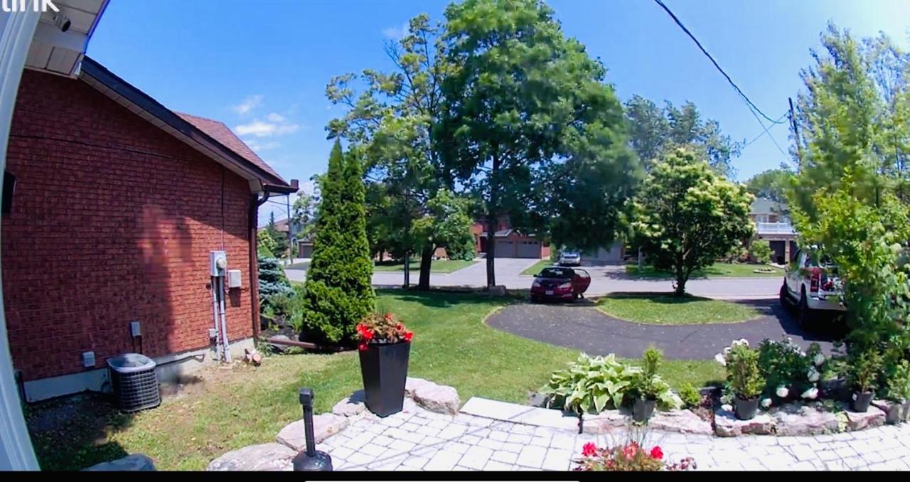 Furnished Family Home Near Toronto - Great Location Game Room - Backyard - Parking & Self Checkin Пикъринг Екстериор снимка